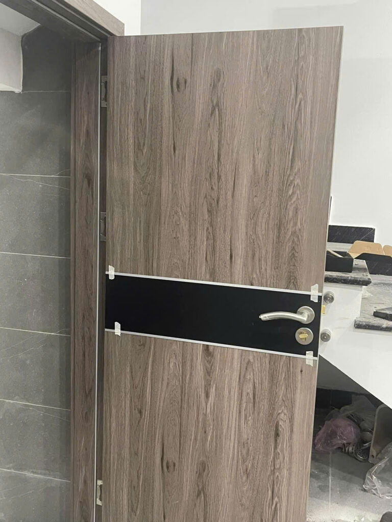 Cửa gỗ công nghiệp composite Lamitek - Cửa gỗ công nghiệp Austdoor