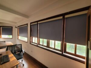 rèm cuốn cản sáng dùng cho văn phòng - rèm duy linh