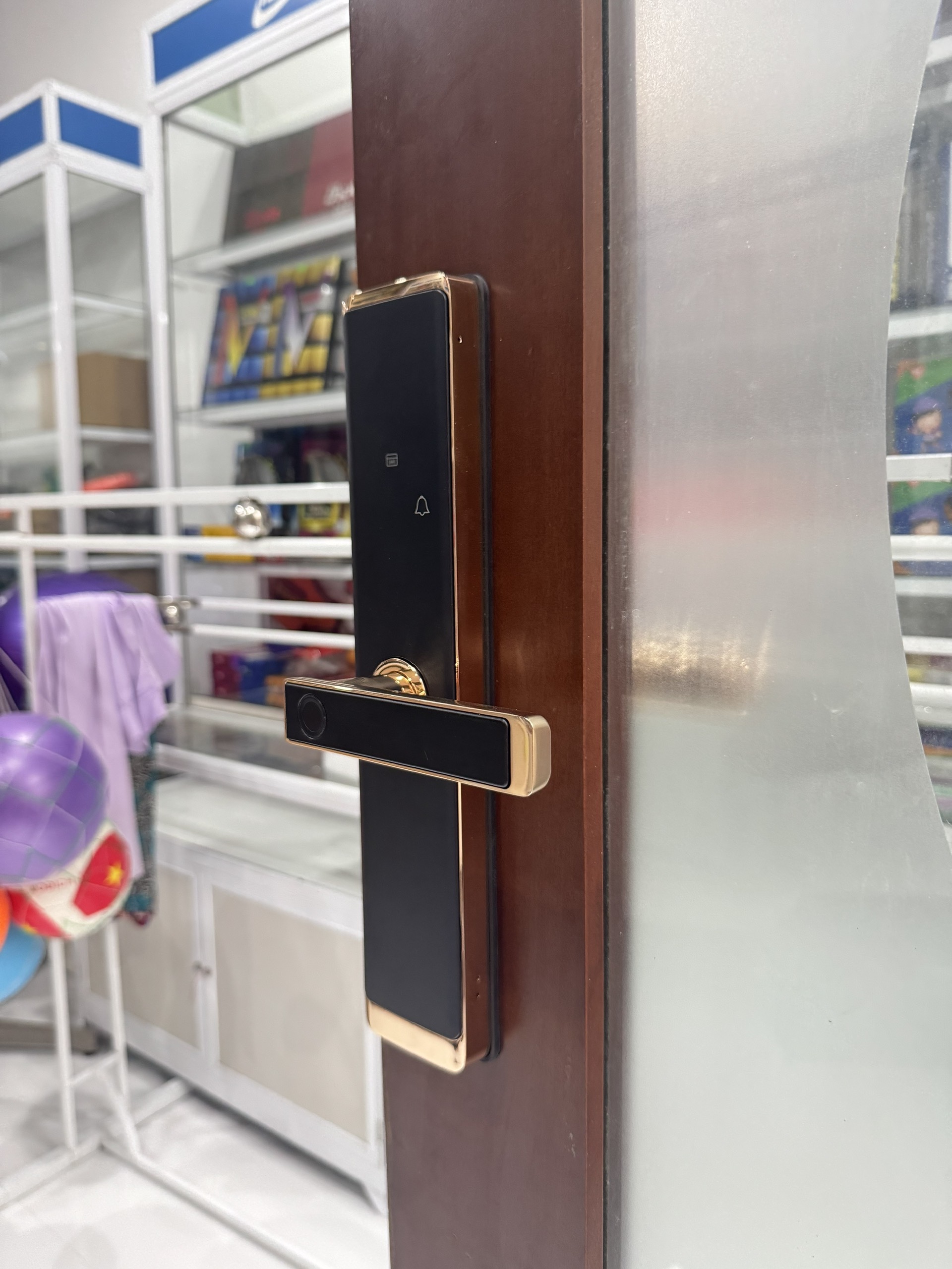 khóa vân tay tại vinhome ocean park - khoavantaychinhhang.com